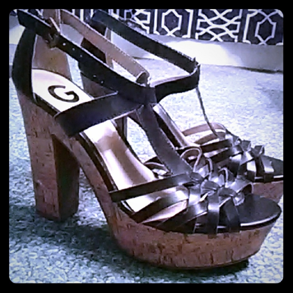 G by guess faux leather black & gold chunky heels